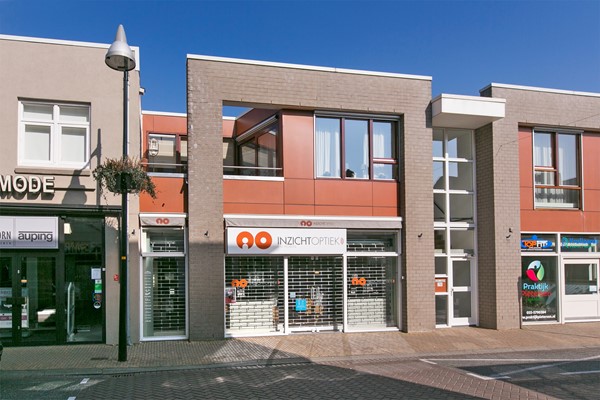 Voor een volledig overzicht verwijzen wij je graag naar de digitale plattegronden, de foto's, de video en de eigen website van deze woning: asselsestraat80.nl